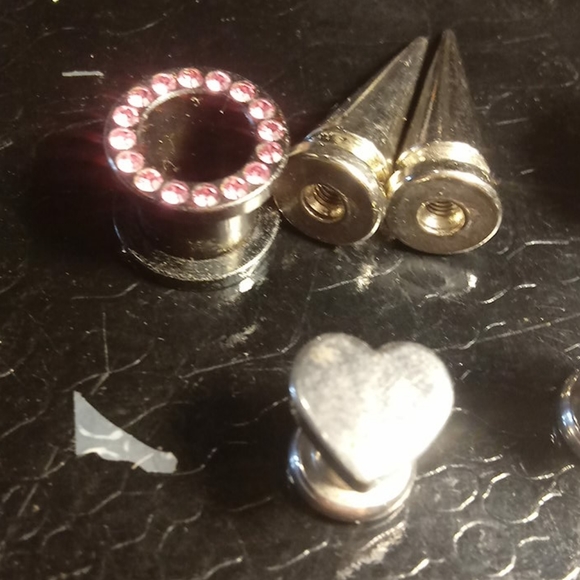 3 Pair of Plug Plugs Earrings LOT - Picture 9 of 16